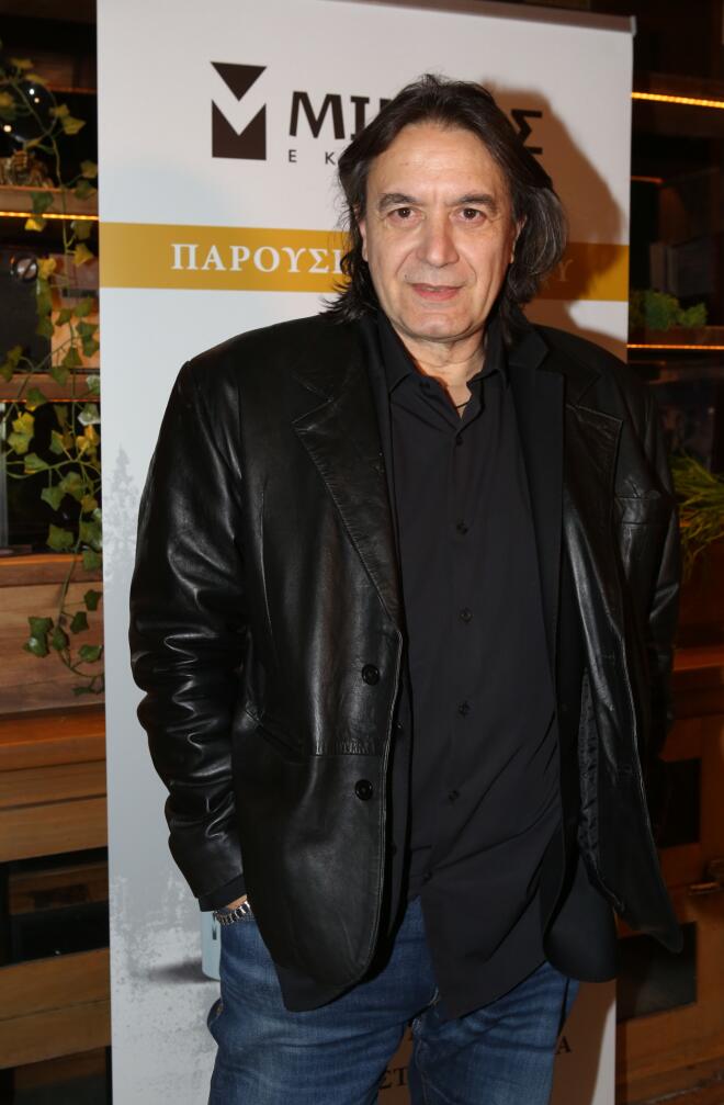Ο Γιάννης Κότσιρας τίμησε τη μνήμη του Γιώργου Μαζωνάκη/ Φωτογράφος: NDPPHOTO / ΠΑΝΑΓΙΩΤΗΣ ΚΟΥΦΑΛΕΞΗΣ