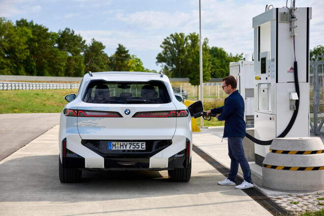 BMW iX5 Hydrogen: Δοκιμές σε πραγματικές συνθήκες οδήγησης