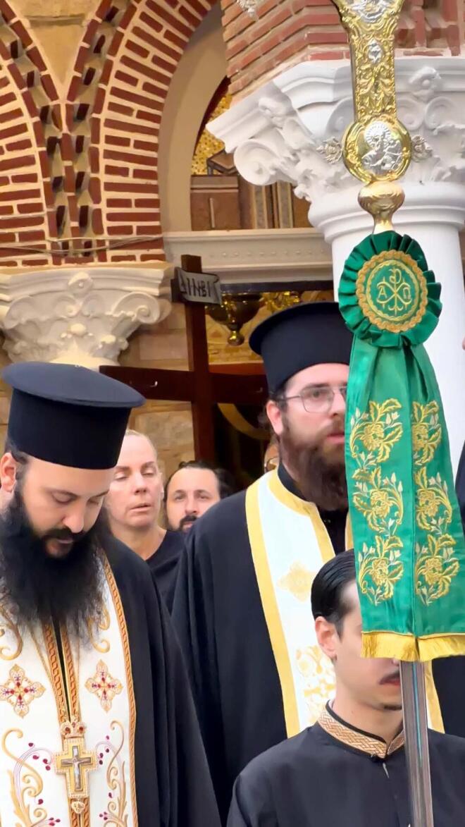 Γιώργος Μαζωνάκης: Συντετριμμένη η οικογένειά του στη λαϊκή αγρυπνία