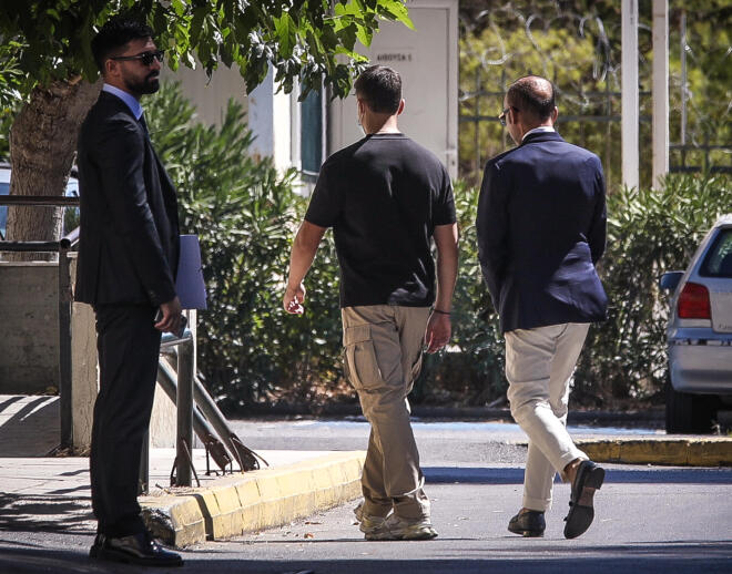 Ο σύζυγος της γιατροί που έκανε την πλασμαφαίρεση στον Γιώργο Μαζωνάκη φέρεται να έχει καταθέσει ότι δεν βρισκόταν στο ιατρείο την ώρα της θεραπείας