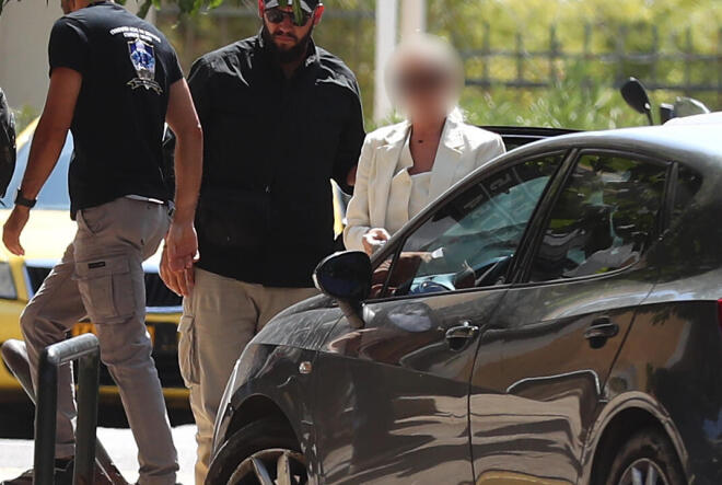Η γιατρός της κλινικής στο Κολωνάκι