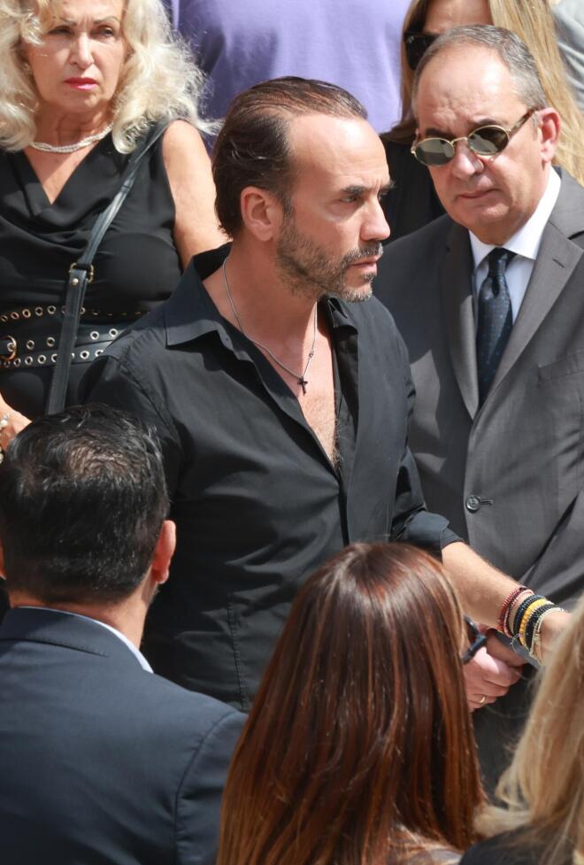 Πάνος Μουζουράκης: Αποχαιρέτησε τον Γιώργο Μαζωνάκη / NDP Πέτρος & Ανδρέας Νικολαρέας