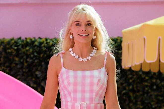 Η  Μάργκοτ Ρόμπι πρωταγωνιστεί στη Barbie 