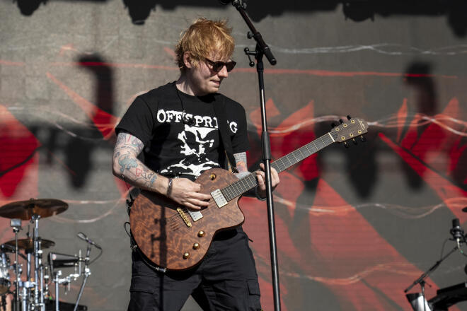 Η απομάκρυνση του Macklemore από την περιοδεία του Ed Sheeran άνοιξε συζήτηση γύρω από την ελευθερία της έκφρασης