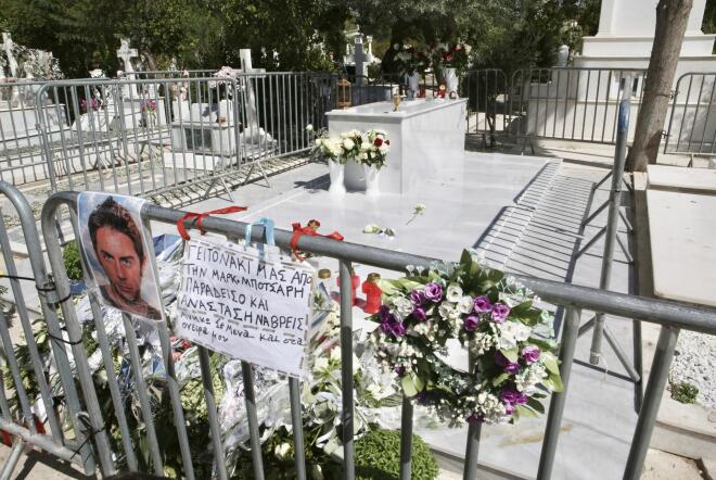 Τρισάγιο για τα εννιάμερα του Μαζωνάκη: Τι δήλωσε στο Star ο πατέρας του