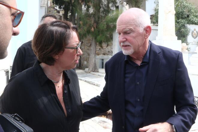 Στιγμιότυπα από την πολιτική κηδεία της Μαργαρίτας Παπανδρέου