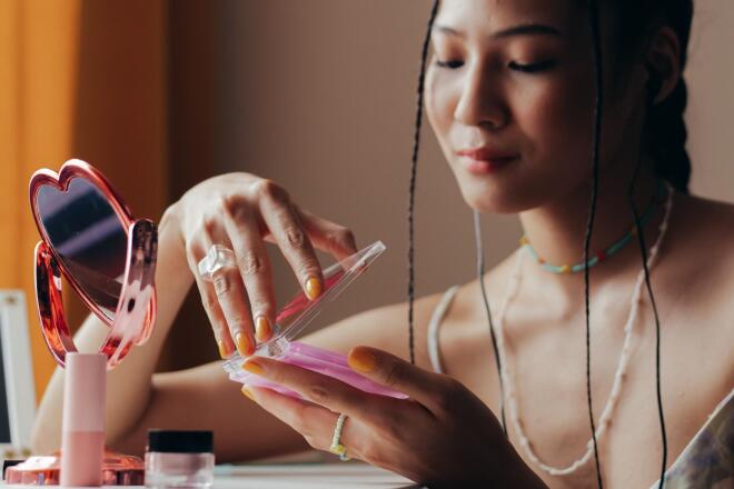 5 βήματα για το απόλυτο beauty reset πριν την έναρξη της νέας εβδομάδας