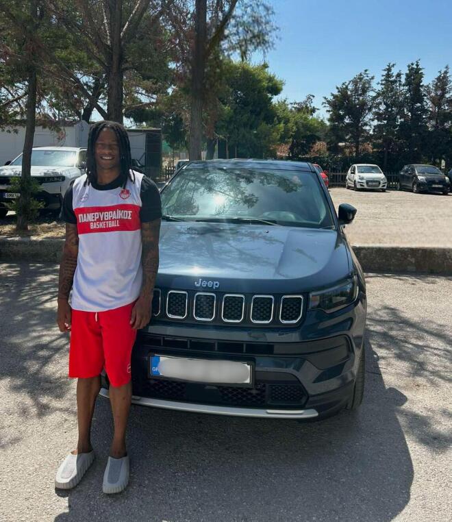 Η Jeep Βελμάρ παίζει μπάλα με τον Πανερυθραϊκό BC