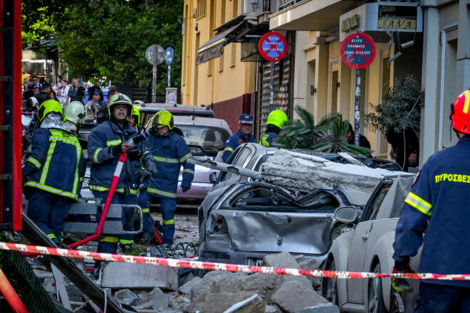 Πλάκα: Πληροφορίες για 5 αγνοούμενoυς - Αγωνιώδεις έρευνες στα συντρίμμια