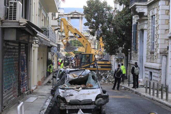 Πλάκα: Εντοπίστηκε και δεύτερη σορός στα συντρίμμια