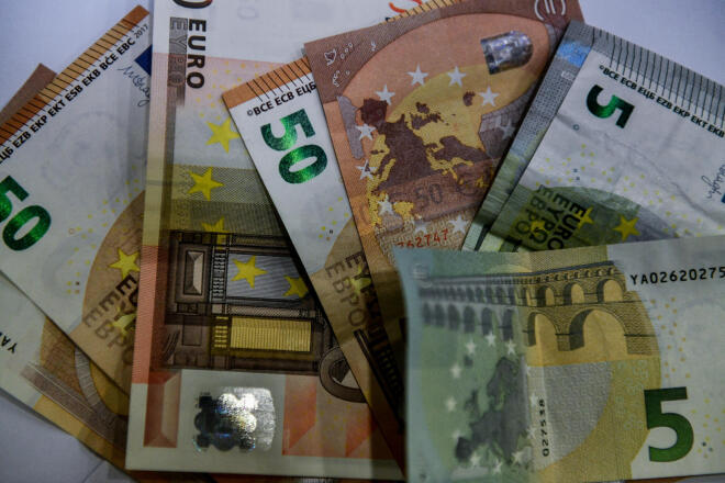 Συνολικά 1,2 δισ. ευρώ θα καταβληθούν σε 1,7 εκατομμύρια δικαιούχους, στο πλαίσιο των προγραμματισμένων καταβολών του e-ΕΦΚΑ και ΔΥΠΑ / Φωτογραφία: Eurokinissi