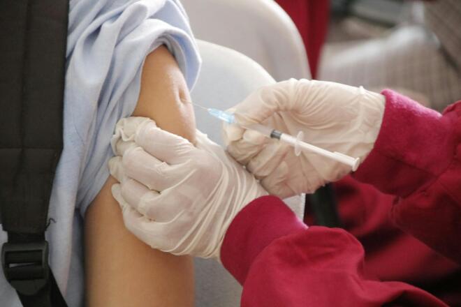 Τα εμβόλια έχουν αλλάξει δραματικά την πορεία των λοιμωδών νοσημάτων, αποτρέποντας περίπου 154 εκατομμύρια θανάτους παγκοσμίως τα τελευταία 50 χρόνια / Φωτογραφία: Usplash.com