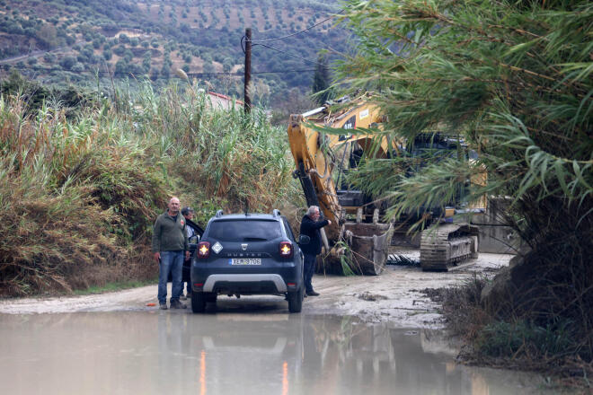 Έχει αποκλειστεί η πρόσβαση σε φράγματα, γέφυρες, ποτάμια λόγω της κακοκαιρίας - Intimenews