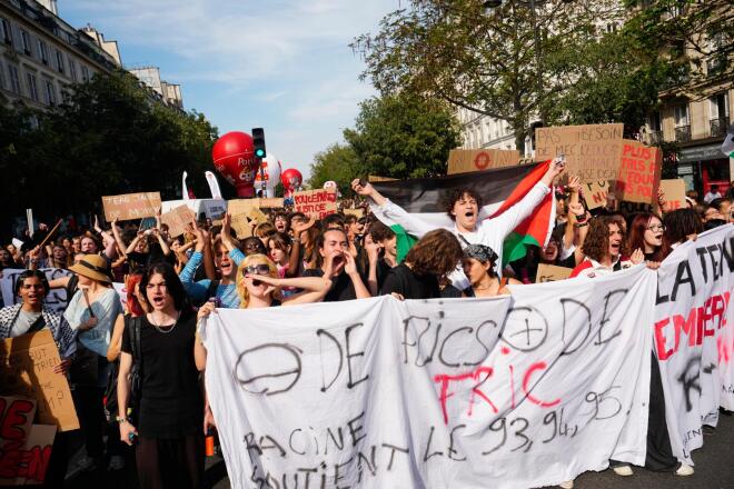 Οι μαζικές κινητοποιήσεις πλέον εξαπλώνονται στα πανεπιστήμια, με αποκλεισμούς να αναφέρονται σε περίπου 30 πανεπιστημιουπόλεις / Φωτογραφία: AP Images