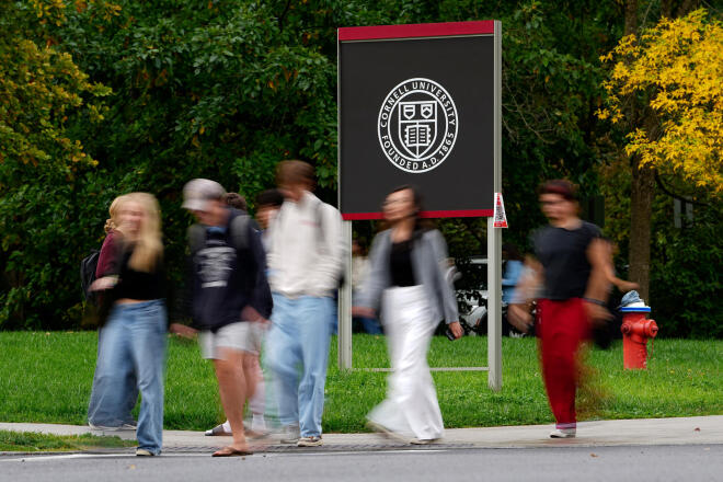 Το πανεπιστήμιο Cornell απέρριψε τους ισχυρισμούς ότι διαχειρίστηκε με επιείκια την υπόθεση - AP Images