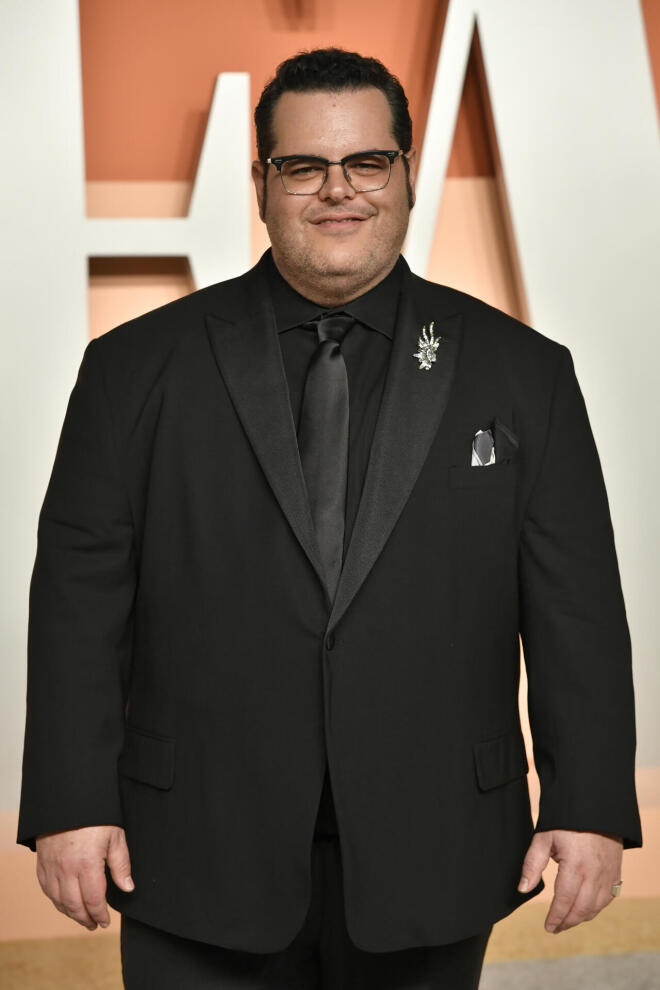 Josh Gad