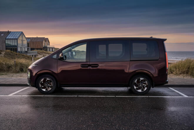 Hyundai STARIA Electric: Πρακτικότητα και χώροι με μηδενικούς ρύπους