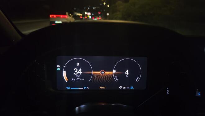 Οδηγούμε το νέο Nissan Micra 52 kWh 150 PS