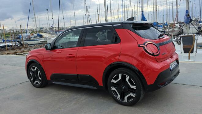 Οδηγούμε το νέο Nissan Micra 52 kWh 150 PS