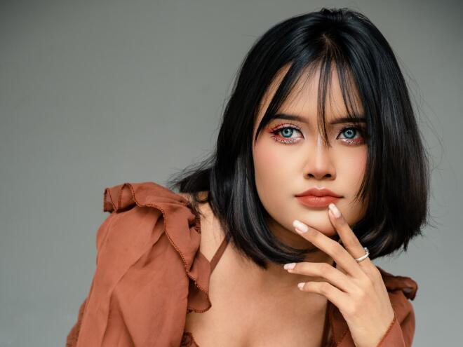 Glass hair: Μικρά μυστικά για να έχεις υγιή μαλλιά με εκτυφλωτική λάμψη