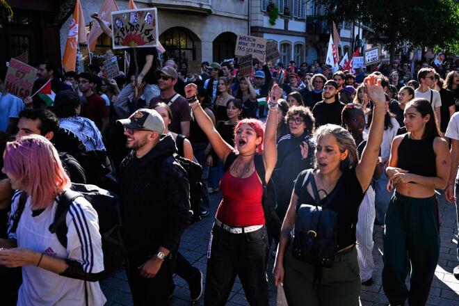 Οι μαθητές δηλώνουν αποφασισμένοι να παραμείνουν στους δρόμους μέχρι να ικανοποιηθούν τα αιτήματά τους - AP Images