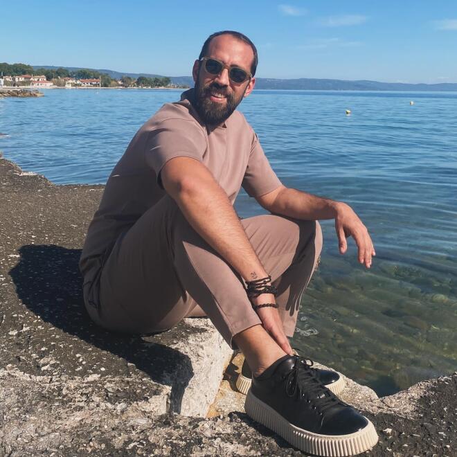 Βασίλης Πορφυράκης: Η κόρη του τραγουδιστή έγινε ενός έτους - Η ανάρτηση