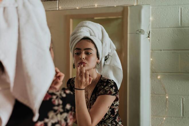 Dry Skin Diaries: Η ρουτίνα για να ξαναβρεί τη λάμψη της, η ξηρή επιδερμίδα