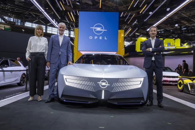 Opel: Δύο παγκόσμιες πρεμιέρες, τέσσερα νέα μοντέλα στο Παρίσι