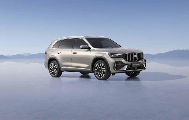 Το Geely Monjaro EM-i στο σαλόνι αυτοκινήτου του Παρισιού