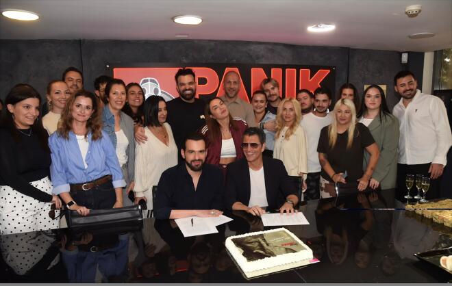 Σάκης Ρουβάς: To party - έκπληξη από την Panik Records