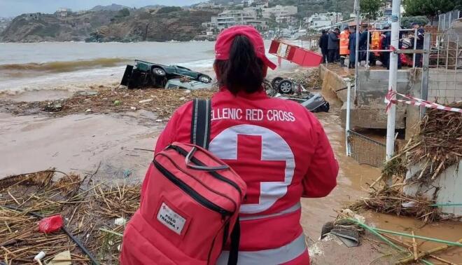 Ελληνικός Ερυθρός Σταυρός: 10 βασικές συμβουλές για τις πλημμύρες