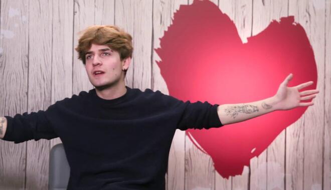 First Dates: Ο Γιώργος ράπαρε, αλλά η Ιωάννα κατάλαβε... τα μισά!