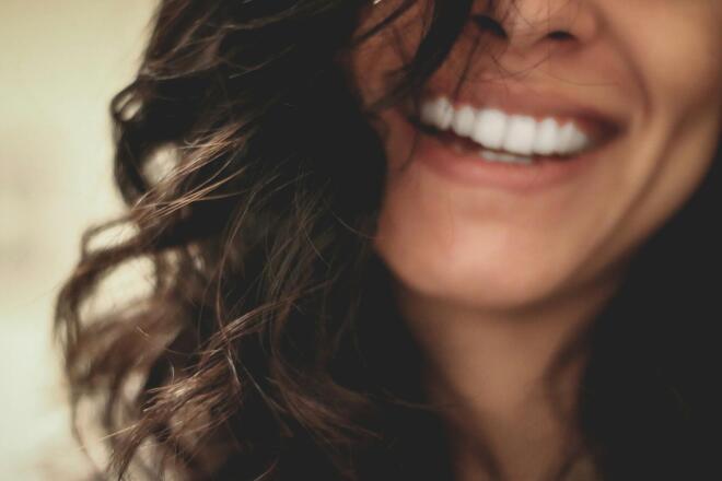 Spicule skincare: Είναι ασφαλές το συστατικό που υπόσχεται microneedling;