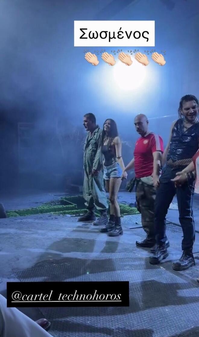 Δέσποινα Βανδή: Καμάρωσε τον Βασίλη Μπισμπίκη στην πρεμιέρα του στο θέατρο