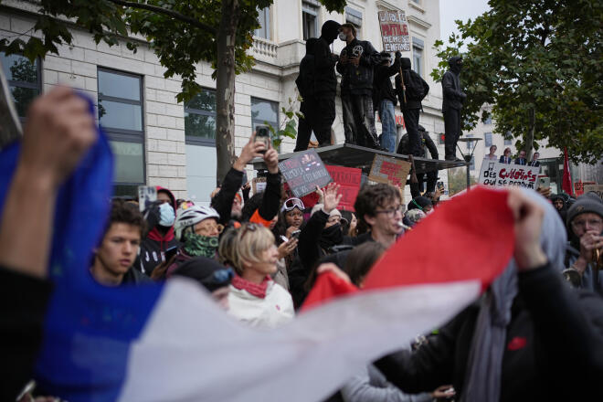 Γαλλία: Επεισόδια για την ακρίβεια -Μπήκαν μέσα στο Δημαρχείο της Μασσαλίας