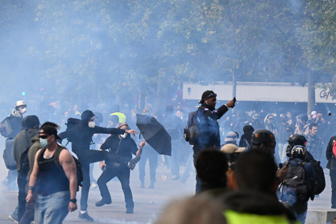 Γαλλία: Επεισόδια για την ακρίβεια -Μπήκαν μέσα στο Δημαρχείο της Μασσαλίας