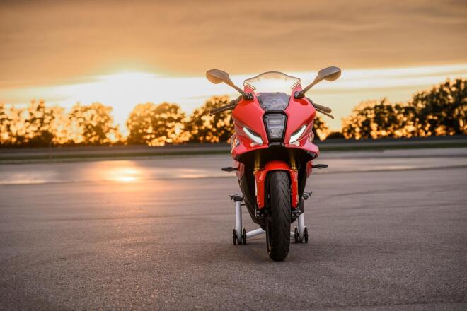 BMW F 450 RR: Γιατί είναι τόσο ξεχωριστή