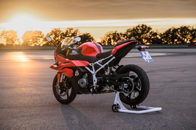 BMW F 450 RR: Γιατί είναι τόσο ξεχωριστή