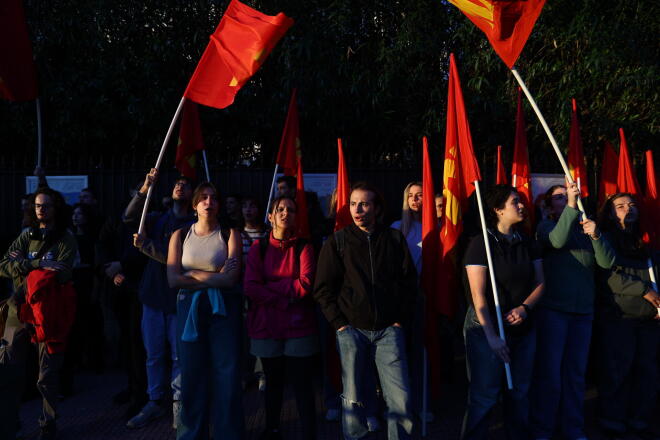 Συγκέντρωση διαμαρτυρίας έξω από τη Γαλλική Πρεσβεία στην Αθήνα