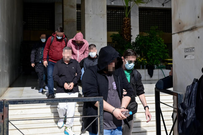 Στην ίδια κρύπτη βρέθηκαν 92 πανάκριβα ρολόγια και άλλα πολυτελή αντικείμενα