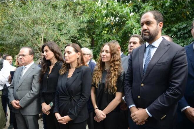 Οι τρεις κόρες του Γιάννη Κεφαλογιάννη στα αποκαλυπτήρια της προτομής του