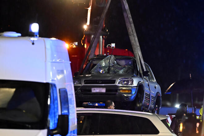 Τραγωδία στον Πειραιά: Νεκροί και οι τρεις που έπεσαν με ΙΧ στο λιμάνι