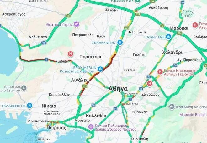 Σοβαρό τροχαίο στον Κηφισό: Βαν προσέκρουσε σε κολόνα
