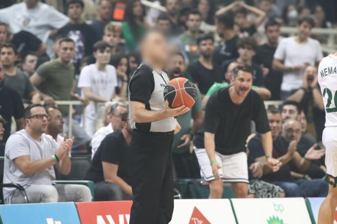 Για την υπόθεση απόπειρας δωροδοκίας Ουκρανού διαιτητή, φέρεται να υποστήριξε ότι η υπόθεση έχει περάσει στο αρχείο