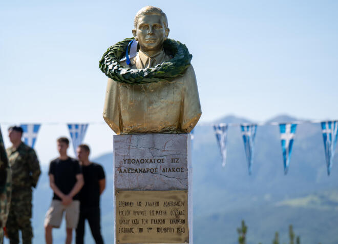Το τραγούδι στην Κατοχή και την Αντίσταση: Οι ειδικοί εξηγούν το ρόλο του
