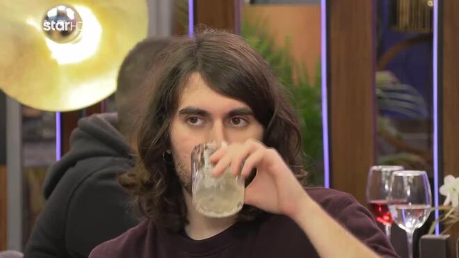 O Μιχάλης στο First Dates