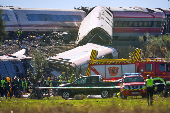 Ερευνάται πώς ο συρμός της Renfe έλαβε άδεια να συνεχίσει με κανονική ταχύτητα, χωρίς να εφαρμοστεί ο περιορισμός που προβλέπεται σε περίπτωση δυσλειτουργίας του συστήματος ασφαλείας