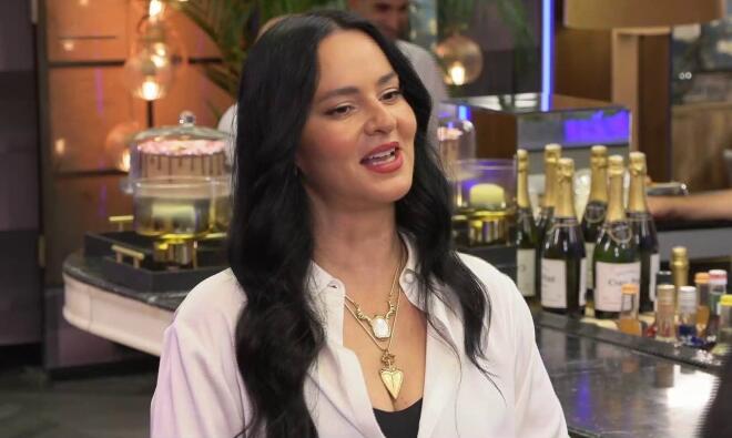 First Dates: Η Ζενεβιέβ Μαζαρί αναφέρθηκε στο AI