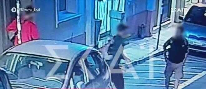 Συνελήφθησαν οι τρεις που ξήλωσαν του χαλκοσωλήνες στην πολυκατοικία στην Πλάκα