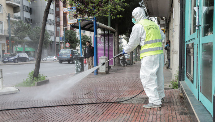 Κορωνοϊός: Απολύμανση Στην Αθήνα | Star.gr
